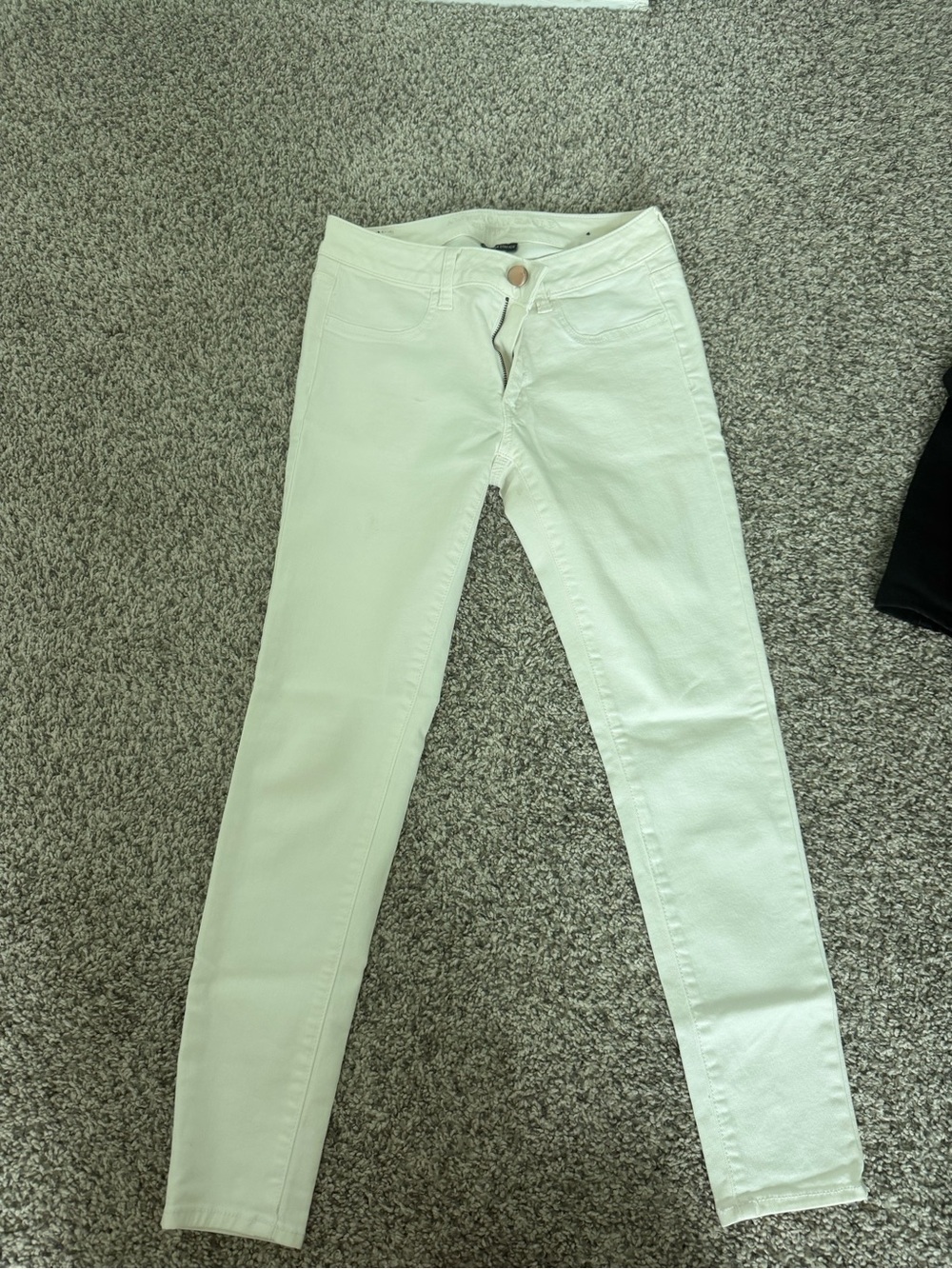American Eagle Outfitters Skinny White Jeans